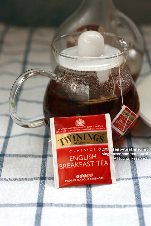 Twinings English Breakfast teabag